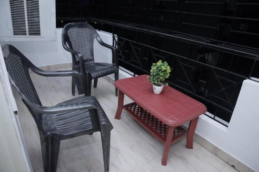 Ap Suite - By Ap Villa'S And Resort'S اوجاين المظهر الخارجي الصورة