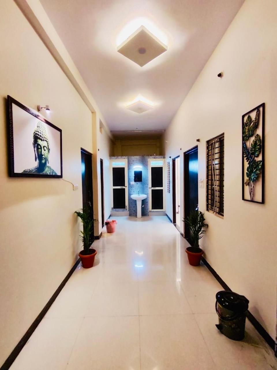 Ap Suite - By Ap Villa'S And Resort'S اوجاين المظهر الخارجي الصورة