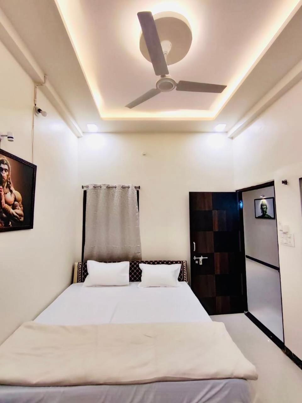 Ap Suite - By Ap Villa'S And Resort'S اوجاين المظهر الخارجي الصورة